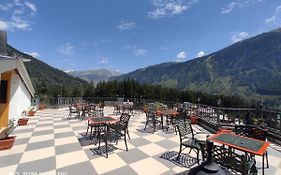 Abhilashi Residency & Spa - Centrally Heated & Air Cooled