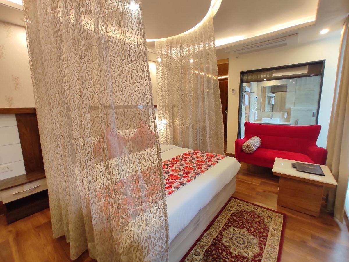 Abhilashi Residency & Spa - Centrally Heated & Air Cooled Manali  Exterior photo